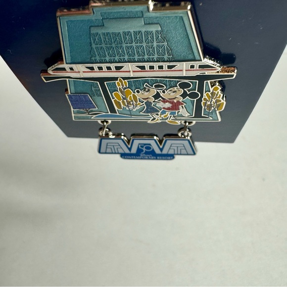 NWT. Disney pin trading. Contemporary resort pin with Mickey and Minnie Mouse - Picture 5 of 7